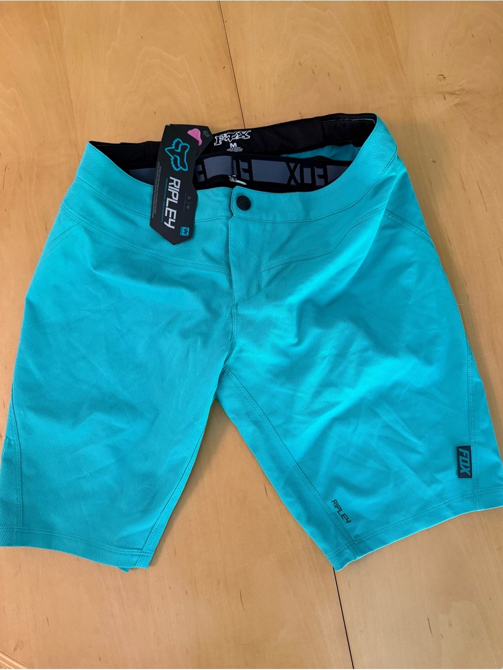 NWT Women’s Fox Racing Ripley 
mountain biking shorts